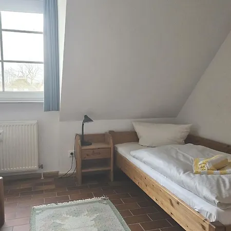 Resi E 7 Apartment *